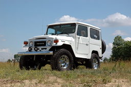 4-Inch Lift Kit with N3 Shocks for 1964–1980 Toyota Land Cruiser 4WD, view 2, Rough Country 73530