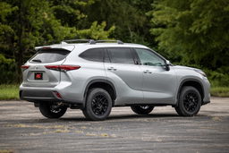 2-Inch Lift Kit for Toyota Highlander AWD (2020), view 4, Rough Country 73700