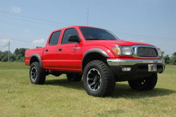 2.5 Inch Lift Kit for Toyota Tacoma 4WD/RWD (1995-2004), view 2, Rough Country 74030