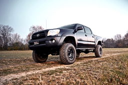 4-Inch Lift Kit with N3 Shocks for 2005–2015 Toyota Tacoma, view 2, Rough Country 746.20