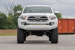 6-Inch Lift Kit for Toyota Tacoma (2005–2015), view 2 — Rough Country 747.20