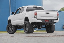 6-Inch Lift Kit for Toyota Tacoma (2005–2015), view 5 — Rough Country 747.20