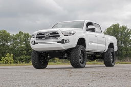 6-Inch Lift Kit for Toyota Tacoma (2005–2015) — Rough Country 747.20