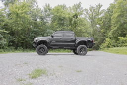 6-Inch Lift Kit with N3 Struts for 2005-2015 Toyota Tacoma, Rough Country 747.23