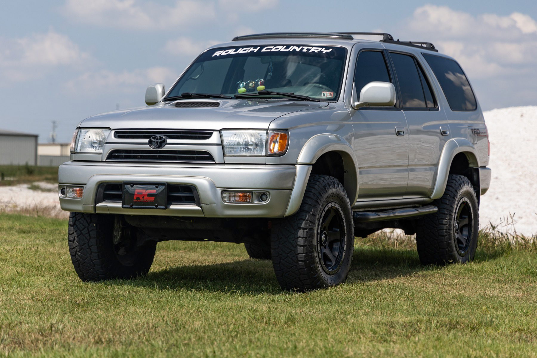 Rough Country 3-Inch Lift Kit with N3 Shocks for 1996-2002 Toyota 4Runner