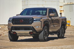 1.5-Inch Leveling Kit for 2022–2025 Nissan Frontier PRO-4X, view 4, Rough Country 82014
