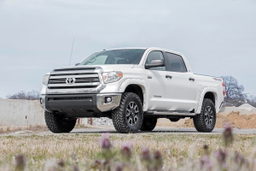 2.5-3 Inch Leveling Kit for Toyota Tundra (2007-2021), view 2, Rough Country 870