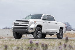 2.5-3 Inch Leveling Kit with Rear Blocks for Tundra 4WD, view 3, Rough Country 87000