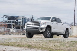 2.5-3 Inch Leveling Kit with Rear Blocks for Tundra 4WD, view 4, Rough Country 87000