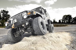 4-Inch Lift Kit with M1 Shocks for 1997–2002 Jeep Wrangler 4WD, view 2, Rough Country 90640