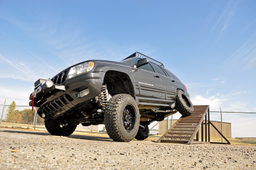 4-Inch Lift Kit for Jeep Grand Cherokee WJ, view 3 — Rough Country 90820