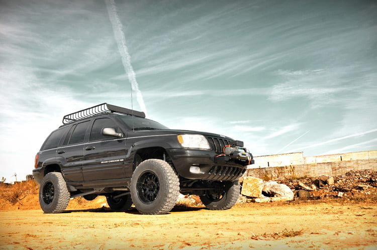 4-Inch Lift Kit for Jeep Grand Cherokee WJ — Rough Country 90820