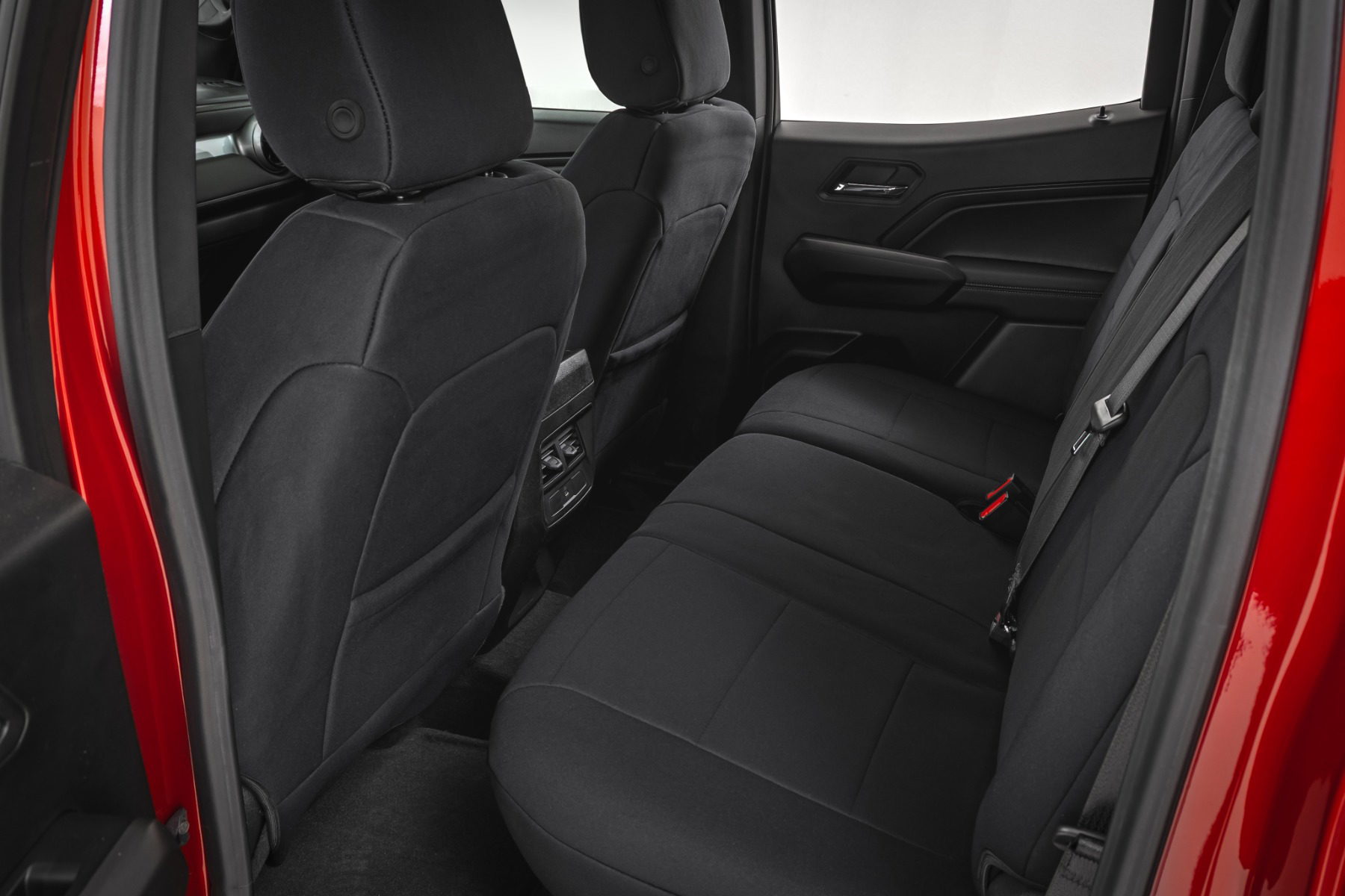 Neoprene Seat Covers for Colorado & Canyon (2023–2025), Rough Country 91069