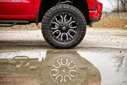 93 Series 7-Spoke Wheel: Matte Black with Milled Accents, view 4, Rough Country 93209012