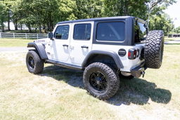 3.5-Inch Lift Kit with M1R Shocks for Jeep Wrangler Rubicon 4WD, view 5, Rough Country 94044