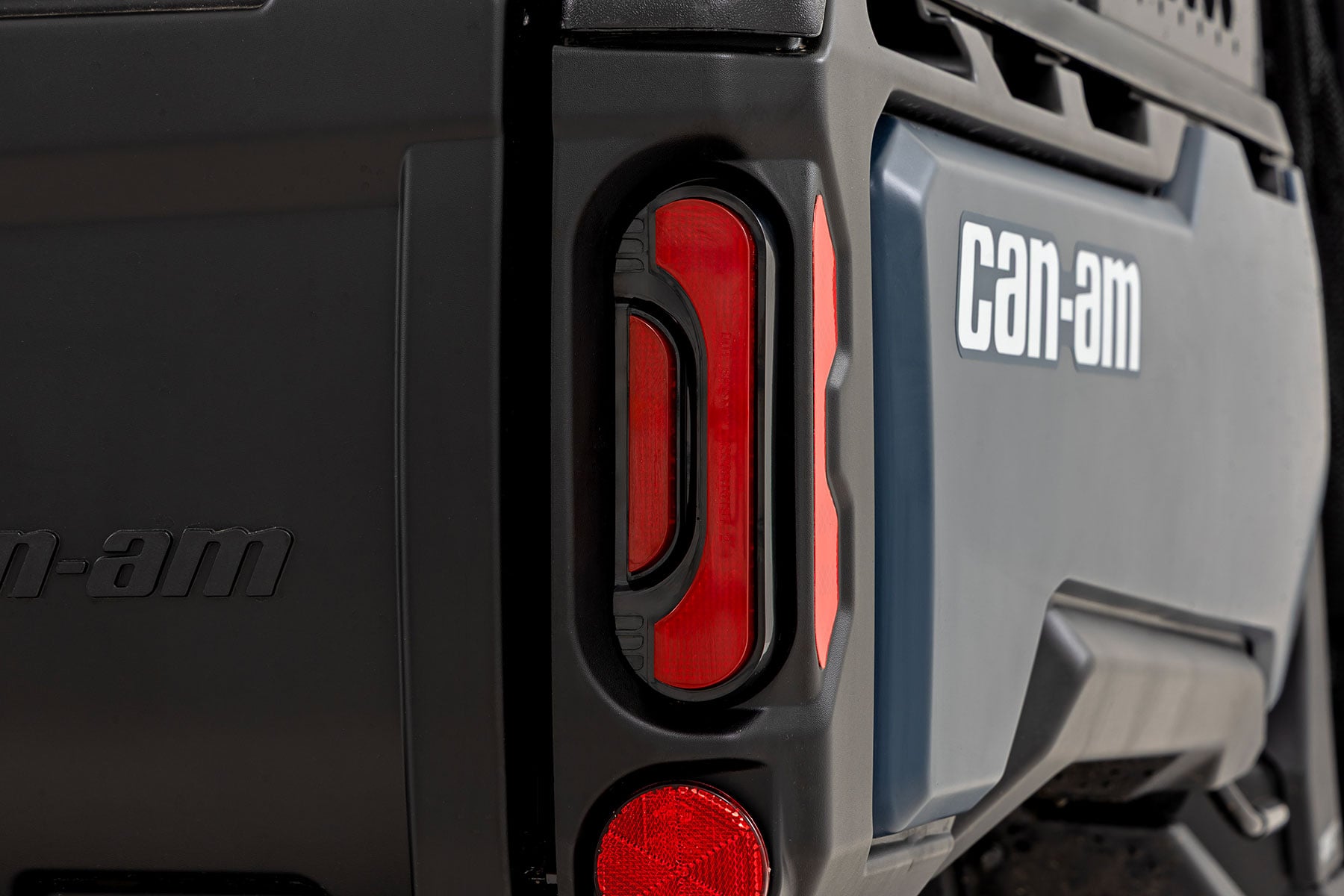 Rough Country DOT-Compliant Tail Light Kit with PMMA Lenses