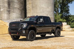 3-Inch Lift Kit with M1 Shocks for 2020-2025 GM 2500HD/3500HD, view 5, Rough Country 97740RED