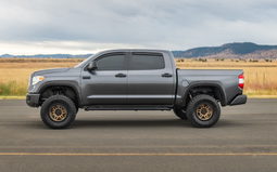2-Inch Pocket Fender Flares for Toyota Tundra (2014-2021), view 3, Rough Country F-T11411A