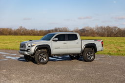 Pocket Fender Flares for Toyota Tacoma (2016-2023), view 3, Rough Country F-T11621A-202
