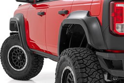 3.5-Inch Coverage Fender Flares for 2021–2025 Ford Bronco 4WD shown installed, Rough Country O-F12124