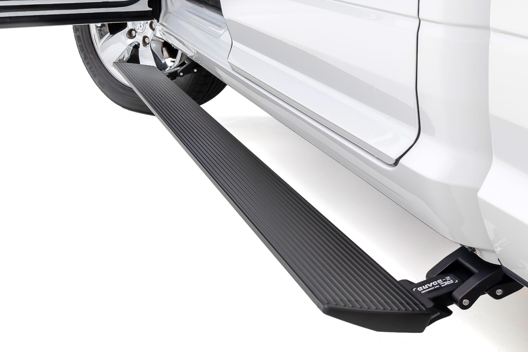 Rough Country 6-Inch Power Running Boards for Ram 1500 Crew & Quad Cab