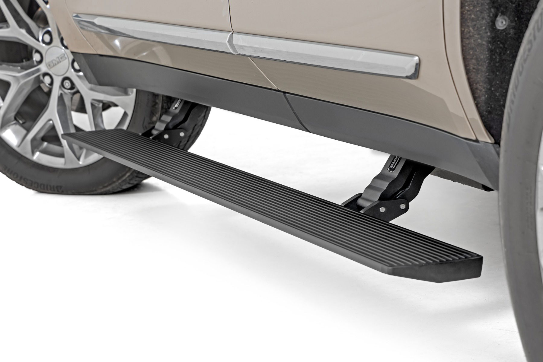 Rough Country 72-Inch Power Running Boards for Tahoe & Yukon