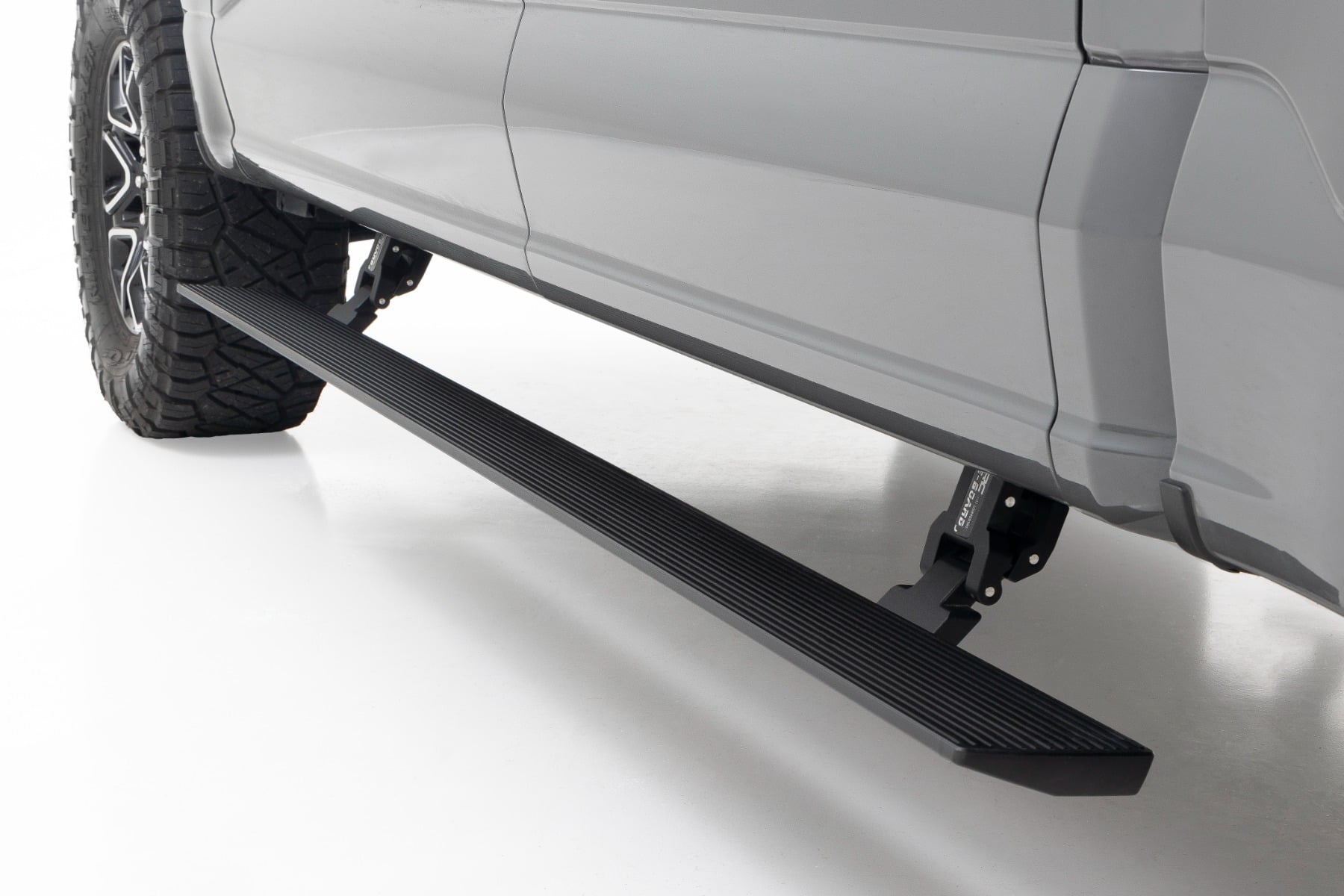 Rough Country Power Running Boards for Ford F-150 Crew Cab