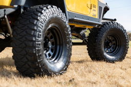 Heavy-Duty Gloss Black Steel Wheel, 10-Slot D-Window, view 5 — Rough Country RC51-6881