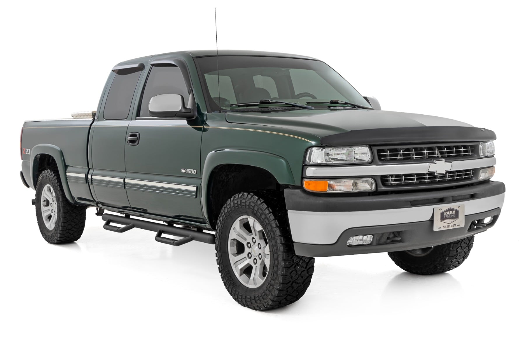 Nerf Steps for Extended Cab Models with 6'7" Bed, Rough Country RCC9989QCB