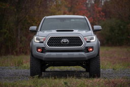 Fender Flares for Toyota Tacoma 4WD & RWD (2016-2023), view 4 — Rough Country S-T11621