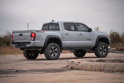 Fender Flares for Toyota Tacoma 4WD & RWD (2016-2023), view 5 — Rough Country S-T11621